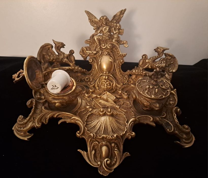 Tinteiro antigo com tinteiros V.A. porcelana