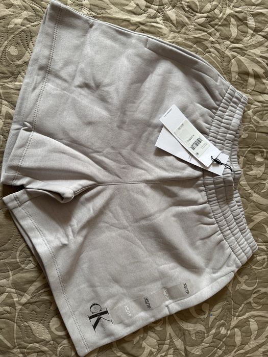 Шорти  утеплені Calvin Klein оригінал р XS/S