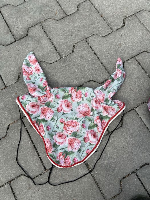 Czaprak nauszniki owijki