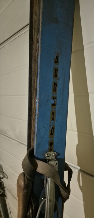 Stare drewniane narty Beskidy Olymp