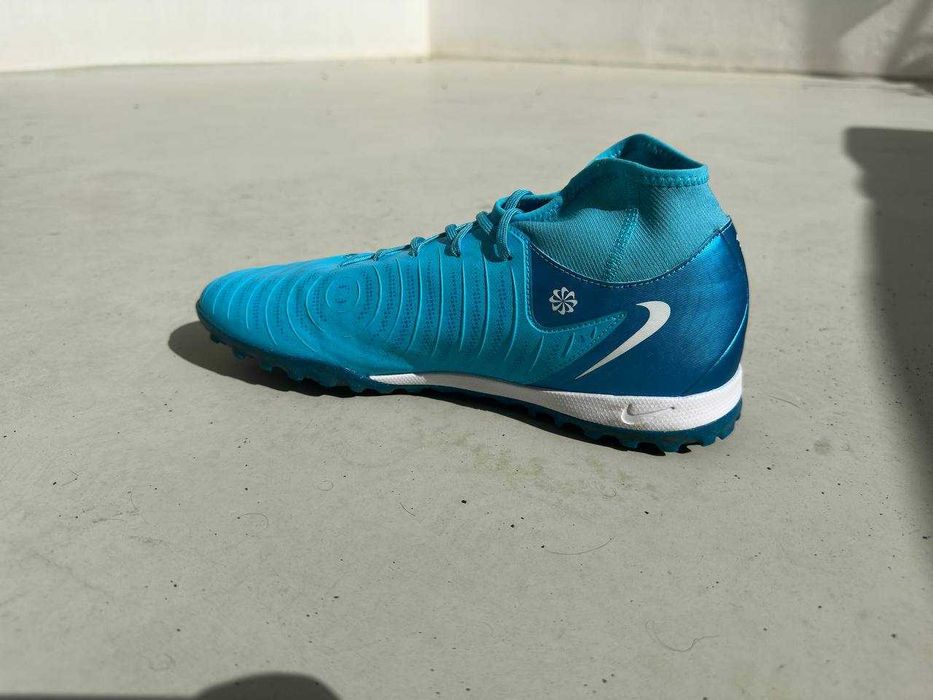 Nike Phantom Luna 2 Academy | T 45.5 | Chuteiras para relva | Caixa