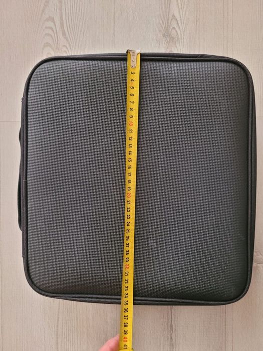 Продам сумку для электрозарядки к автомобилю.