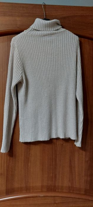 Golf sweter roz 40 różowy z srebrną nitką