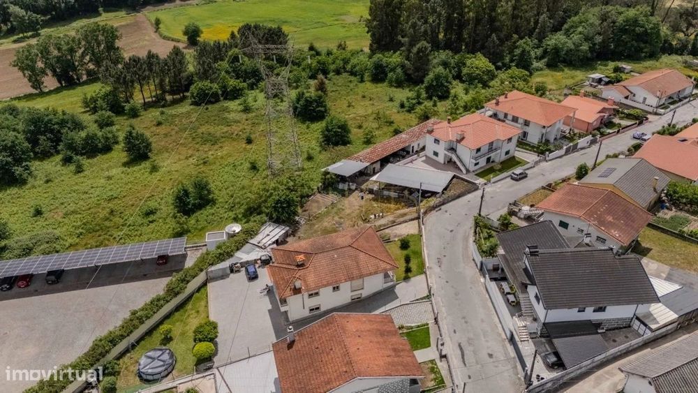 Terreno Premium em Ronfe - 860m2 para a casa dos seus Sonhos!