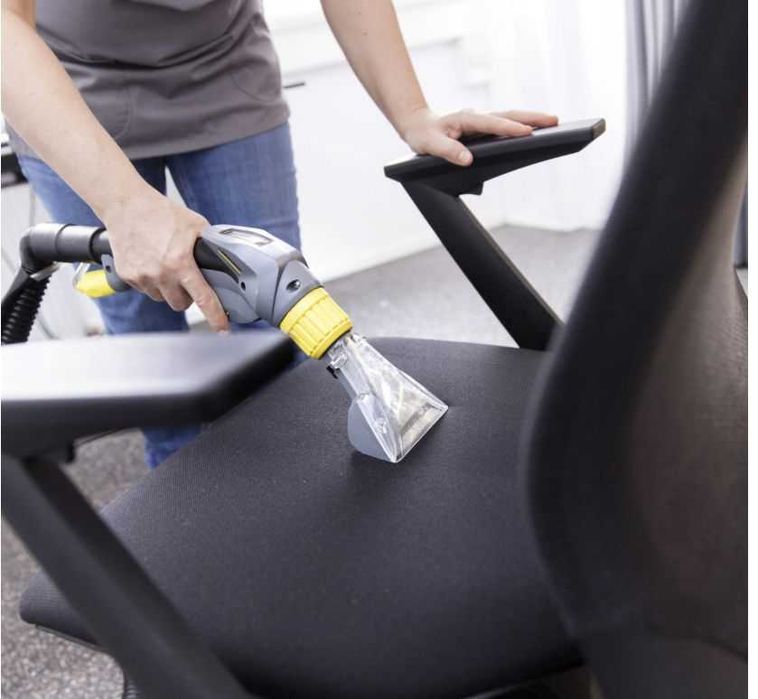 Odkurzacz Piorący KARCHER WYNAJEM Mocny Piorący tapicerkę