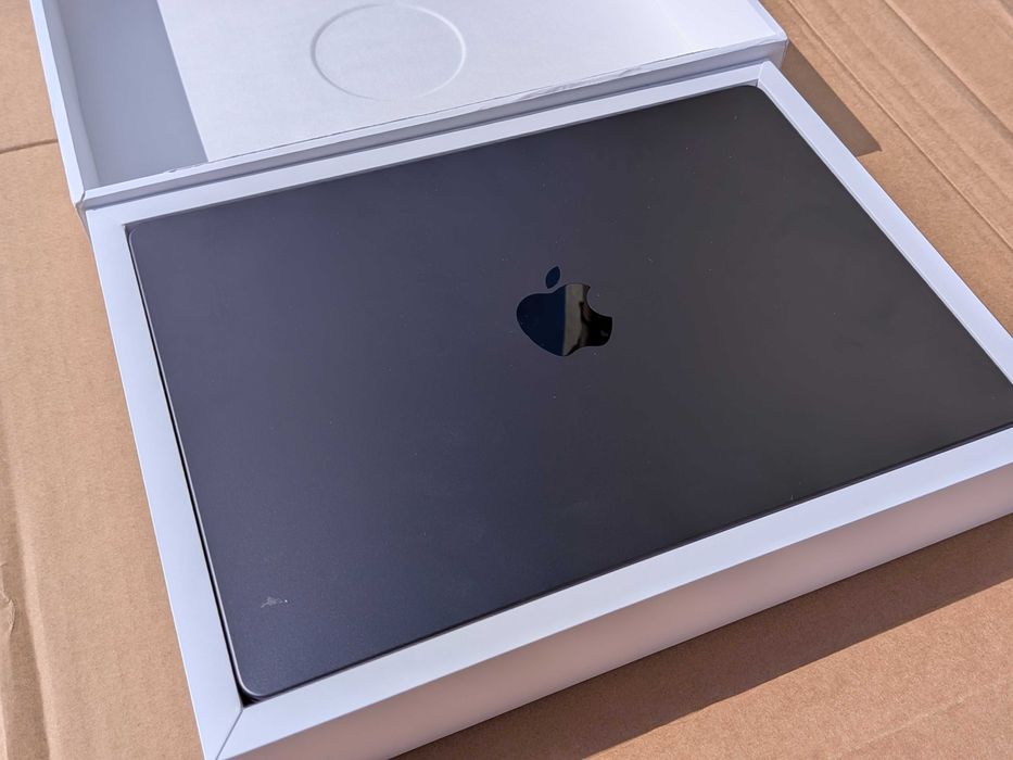 MacBook Pro 14 M5 Pro 24GB 1TB Space Black | 2 cykle | gwar. 08.2027