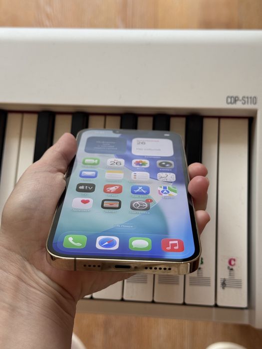 Продам Apple iPhone 13 Pro Max Gold 128Gb