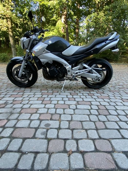 Продам сузукі gsr 600