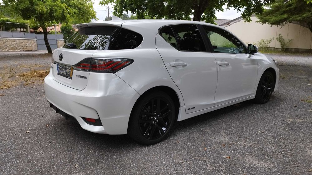 Lexus CT 200h híbrido