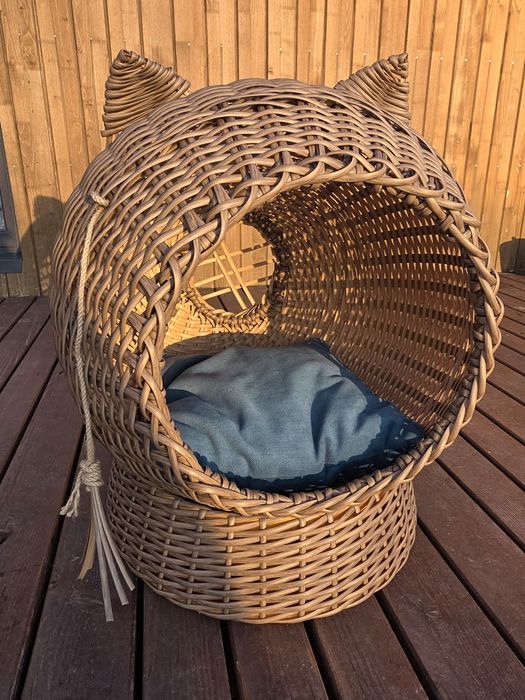 Котобудинок з ротангу