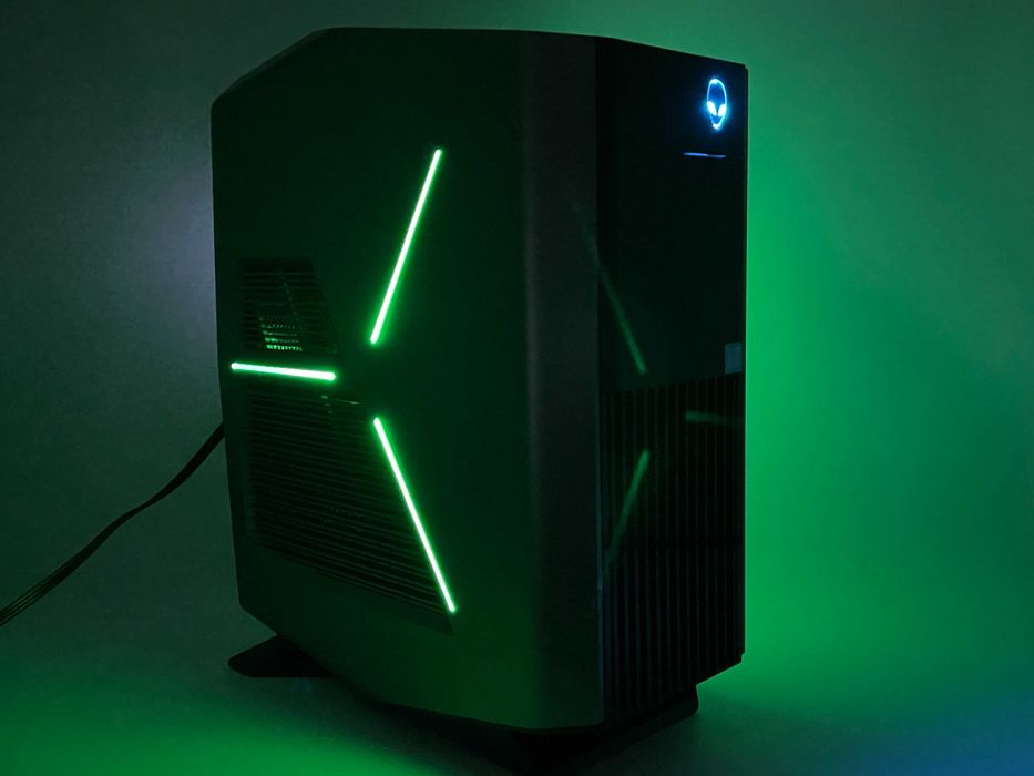 Alienware Aurora R7  i7-8700|GTX 1060|16Gb|256Gb|2Tb|Wi-Fi|1000W