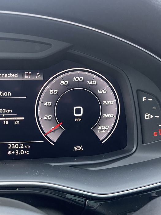 Срочно! Продаи Audi q7 2020 пробег 5000