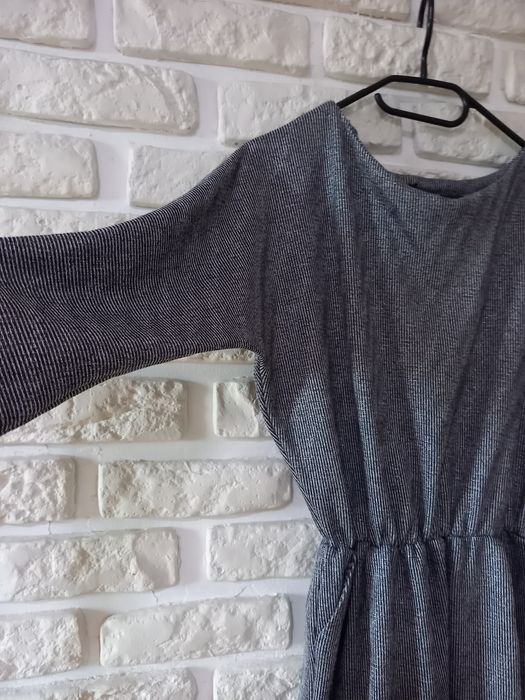 Sukienka srebno szara A&J Moda rozmiar 40/L