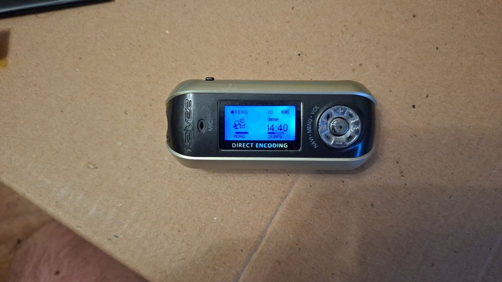 iriver ifp 890 mp3 player