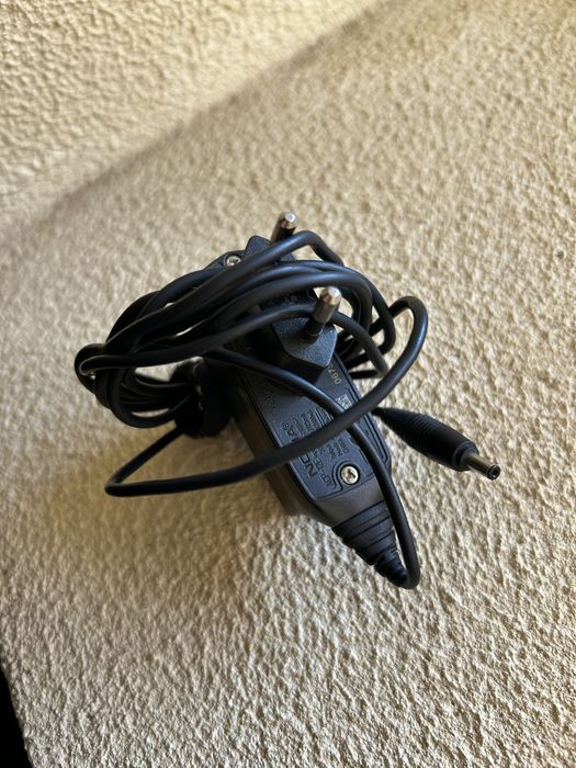 Fonte de Alimentação com Conector DC – Não Testada