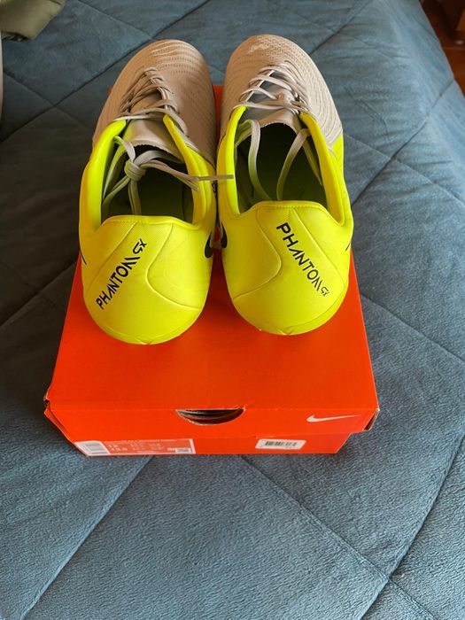 NIKE Phantom GX II