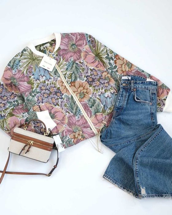 Бомбер в квіти Італія