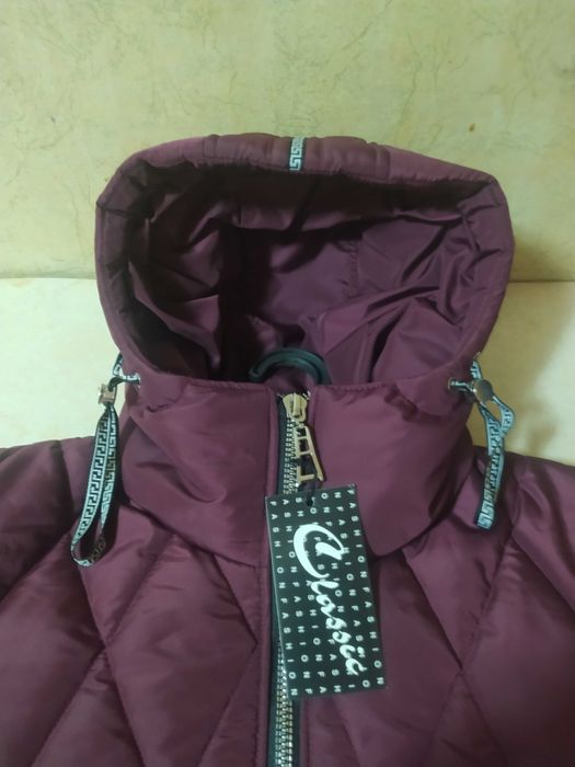 Женская курточка новая, 52размер,зима