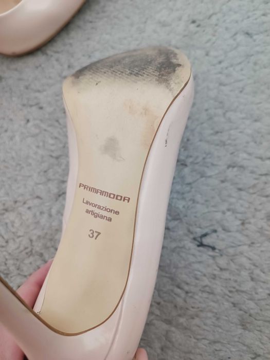 Szpilki pudrowy róż primamoda lakierowane r 37