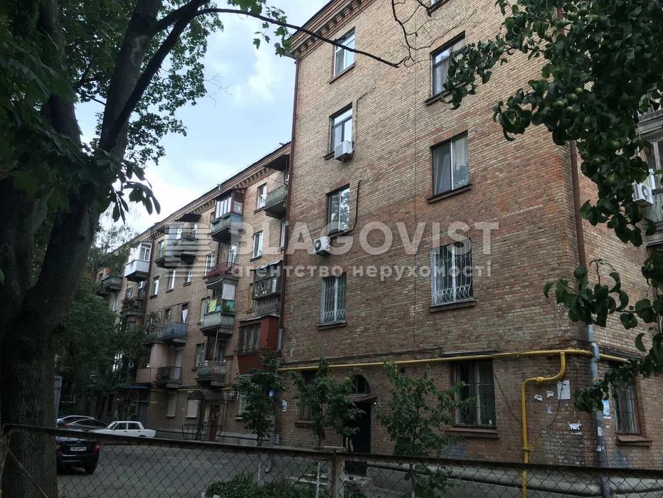 Продаж квартири Героїв Оборони, 3 Виставковий центр