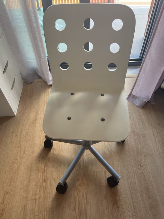Cadeira de escritorio p crianca IKEA