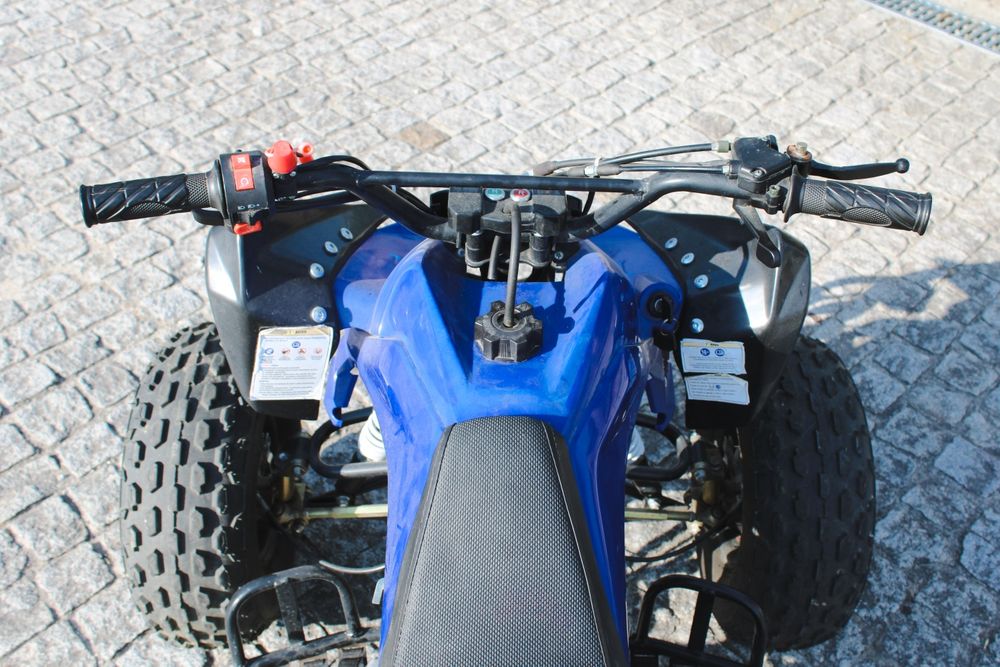 Moto 4 125cc em bom estado – 750€