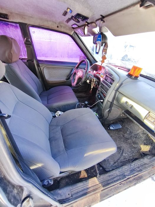 ВАЗ 21099 на полном ходу