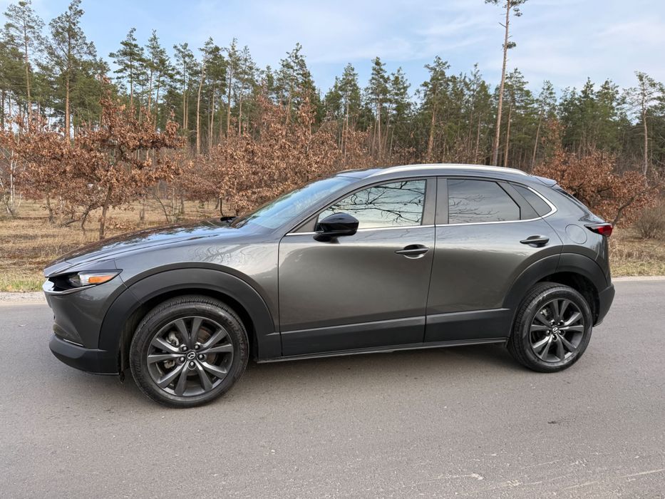 Продам Mazda CX-30 в гарному стані. 2.5 атмо, повний привід, комплектація select