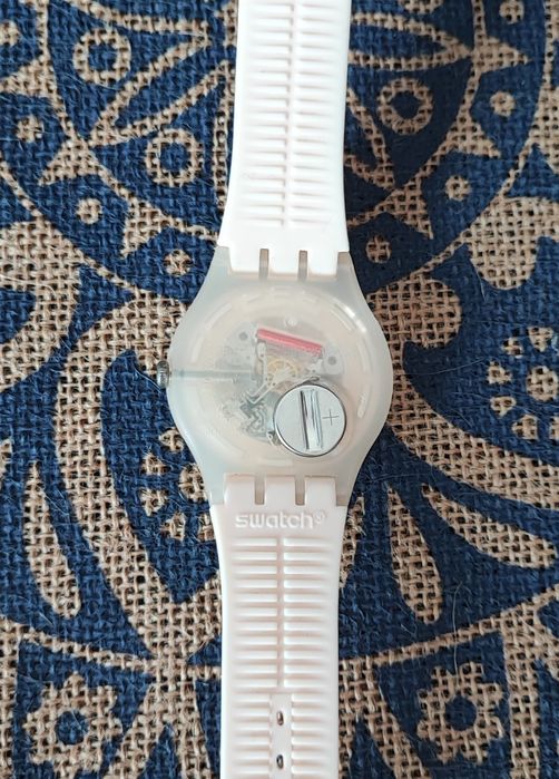 Swatch swiss Saiko наручные часы годинники женские