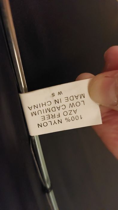 Duży srebrny parasol