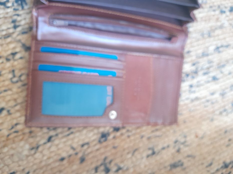 Carteira em pele nova Bugatti