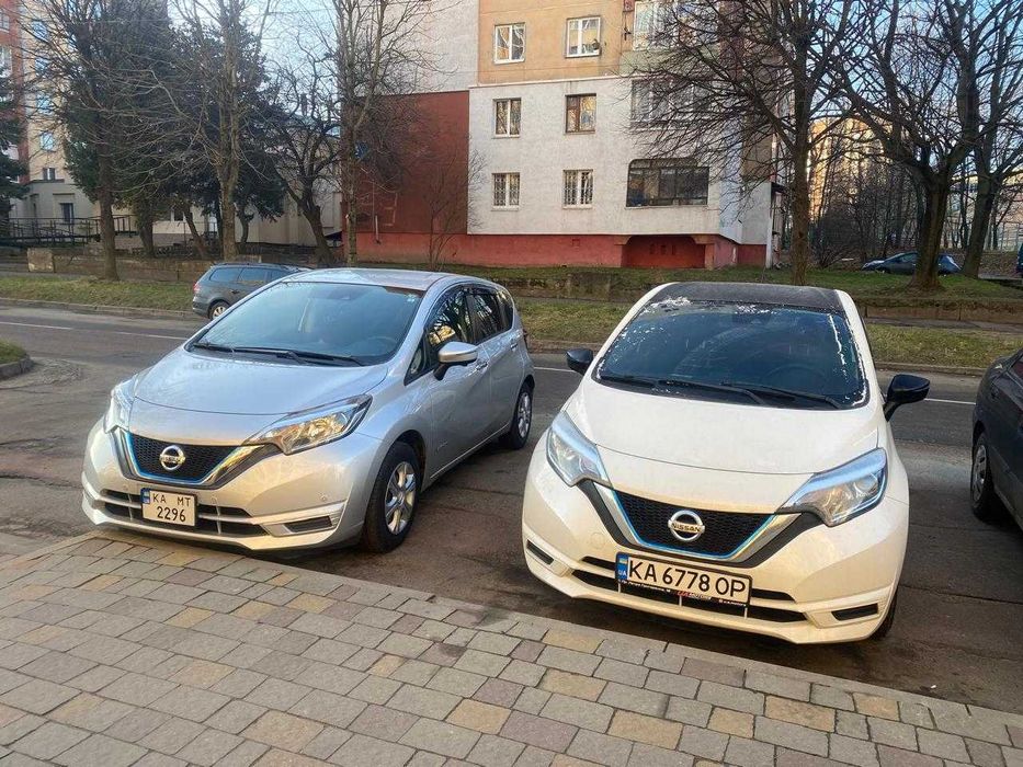 Nissan Гібрид