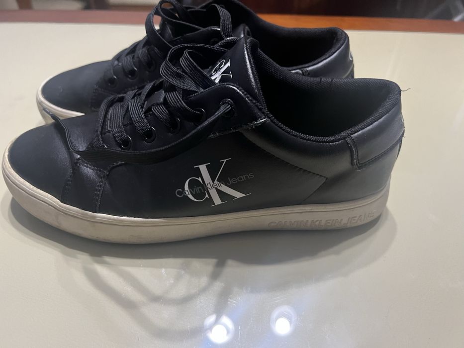 Sapatilhas pretas calvin klein