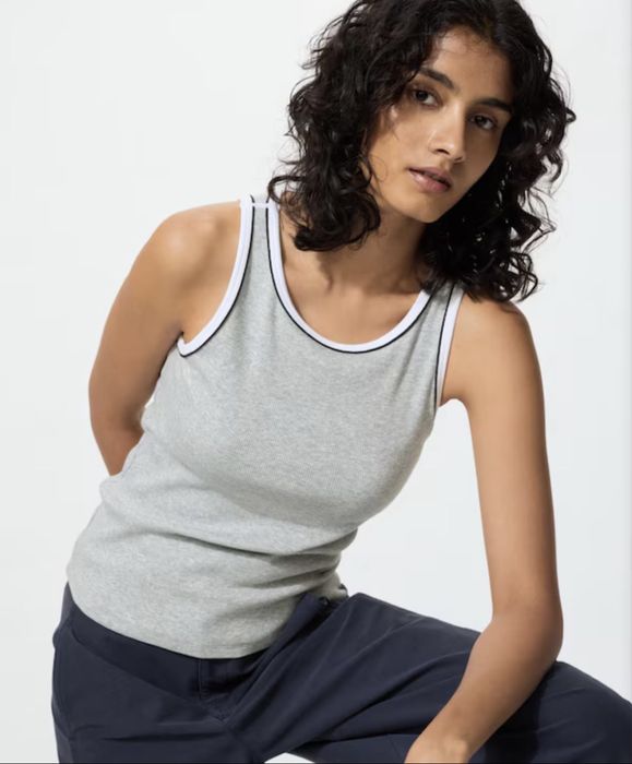Жіноча майка Uniqlo