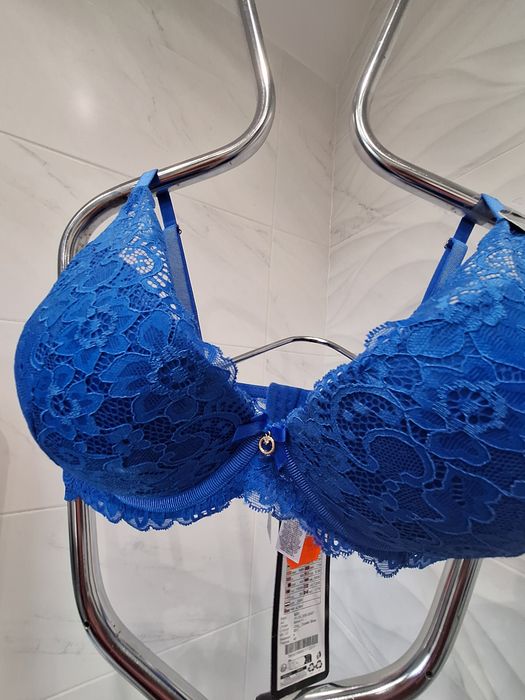 Biustonosz Nowy Push-up 80D
