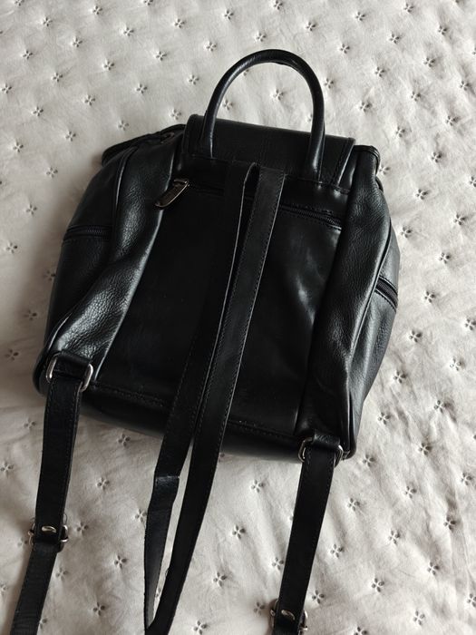 Lui Valentino plecak czarny skórzany skóra naturalna elegancki mały