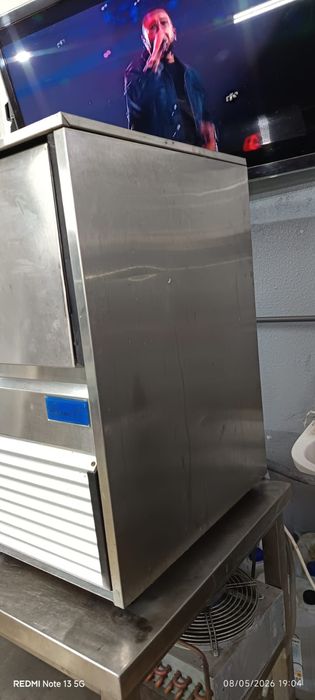 Máquina de gelo industrial ITV Q20C