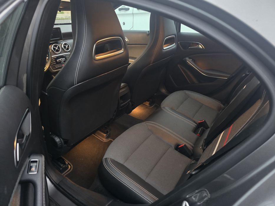 Mercedes A 180 cdi de 2015 com garantia e crédito