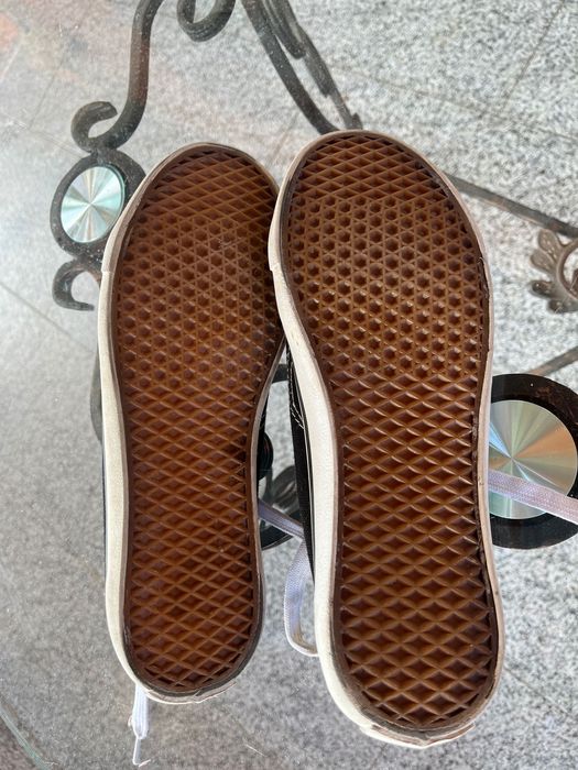 Продам кеди розмір 36