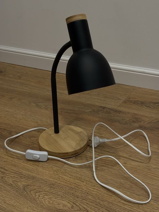 lampka biurkowa