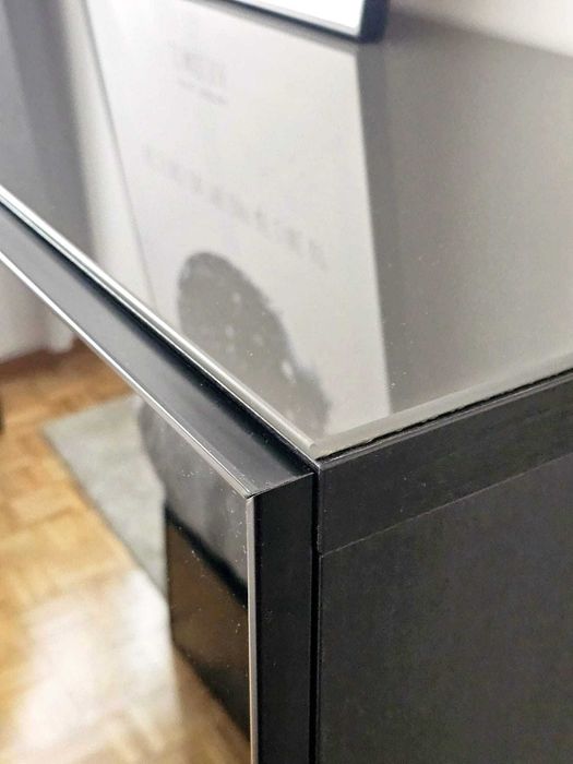 Móvel IKEA BESTÅ Preto-Castanho c/ Portas de Vidro