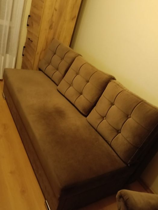 Kanapa rozkładana do salonu-stan dobry