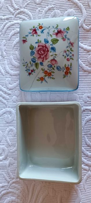 Caixa VA com decoração Flores