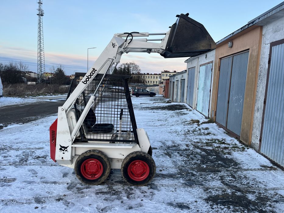 Mini ładowarka czołowa Bobcat 300-310