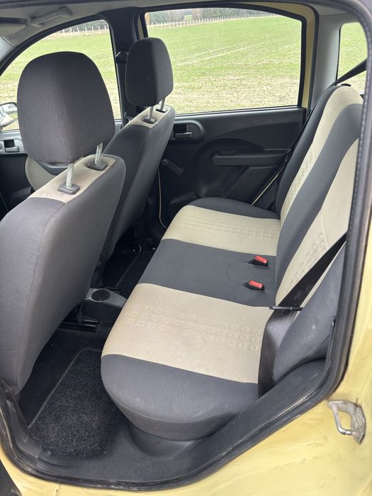 Fiat panda 1.2 gaz  klima prywatnie  2009r
