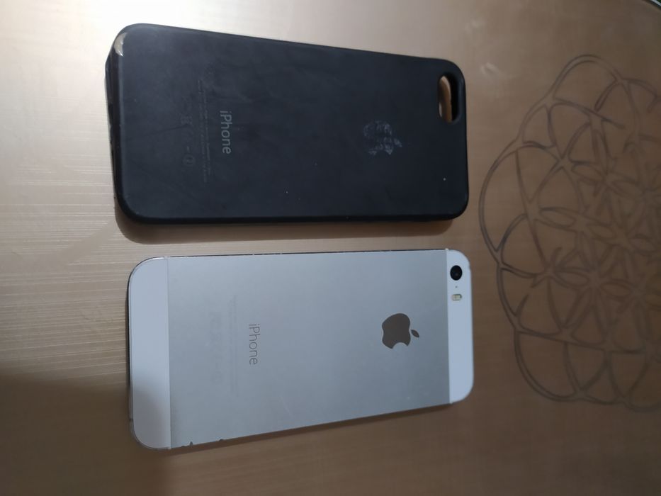 Продам IPhone 5S