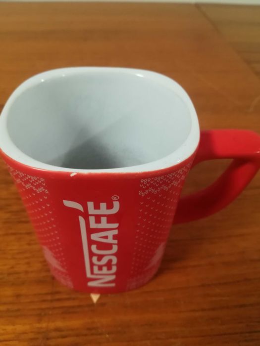 Kubek NESCAFE, zima