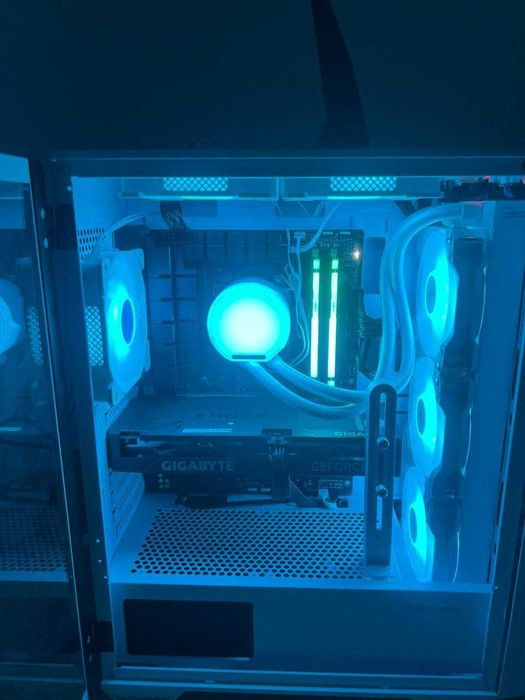 Komputer gamingowy(r7 7800x3d|4060|ddr 5 6000MHZ 36cl)