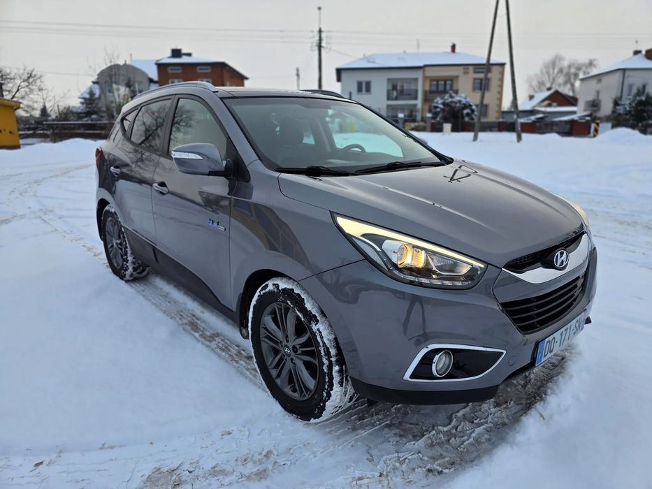 Hyundai ix35 Wersja Premium ! Dach panoramiczny, kamera, Navi, podgrzewane szyby