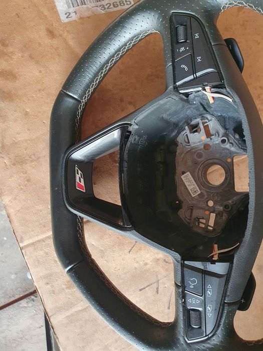Volante Seat Leon CUPRA  5F DSG C/patilhas